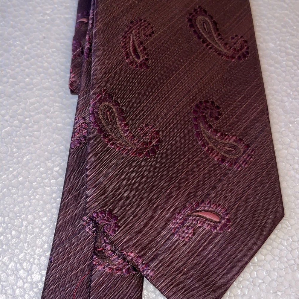 Oxford Purple Paisley Tie